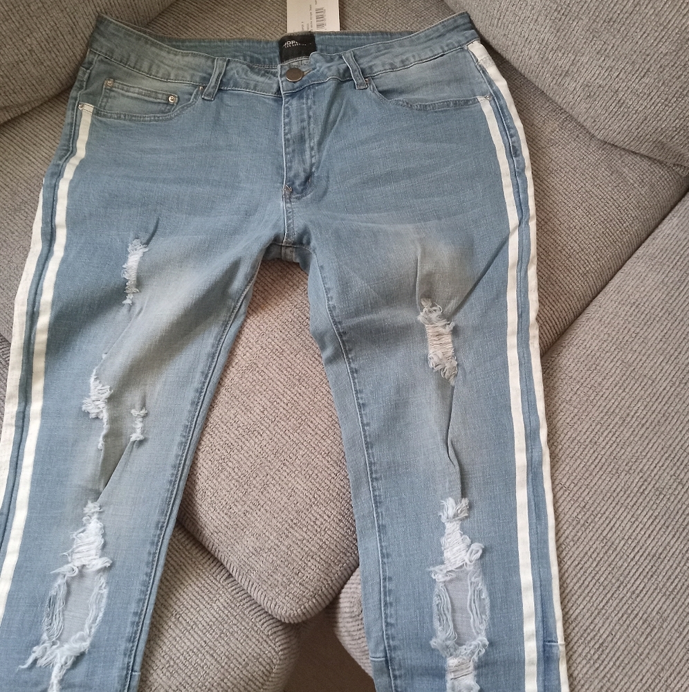 Cooper 9 jeans. Sz 36